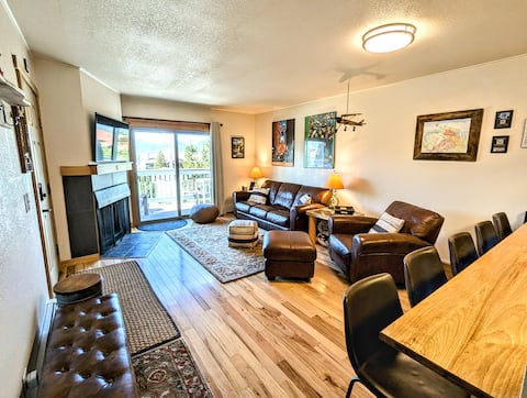 Top performing Airbnb: Mountain Adventure Condo in Fraser! in Fraser