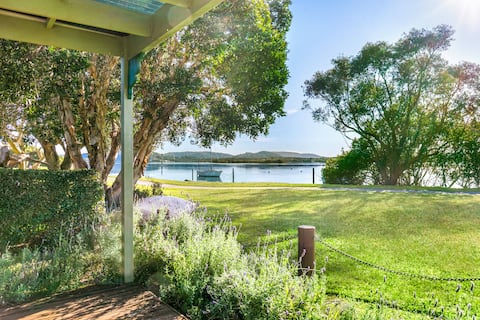 Lazy Daze Cottage Waterfront Woy Woy