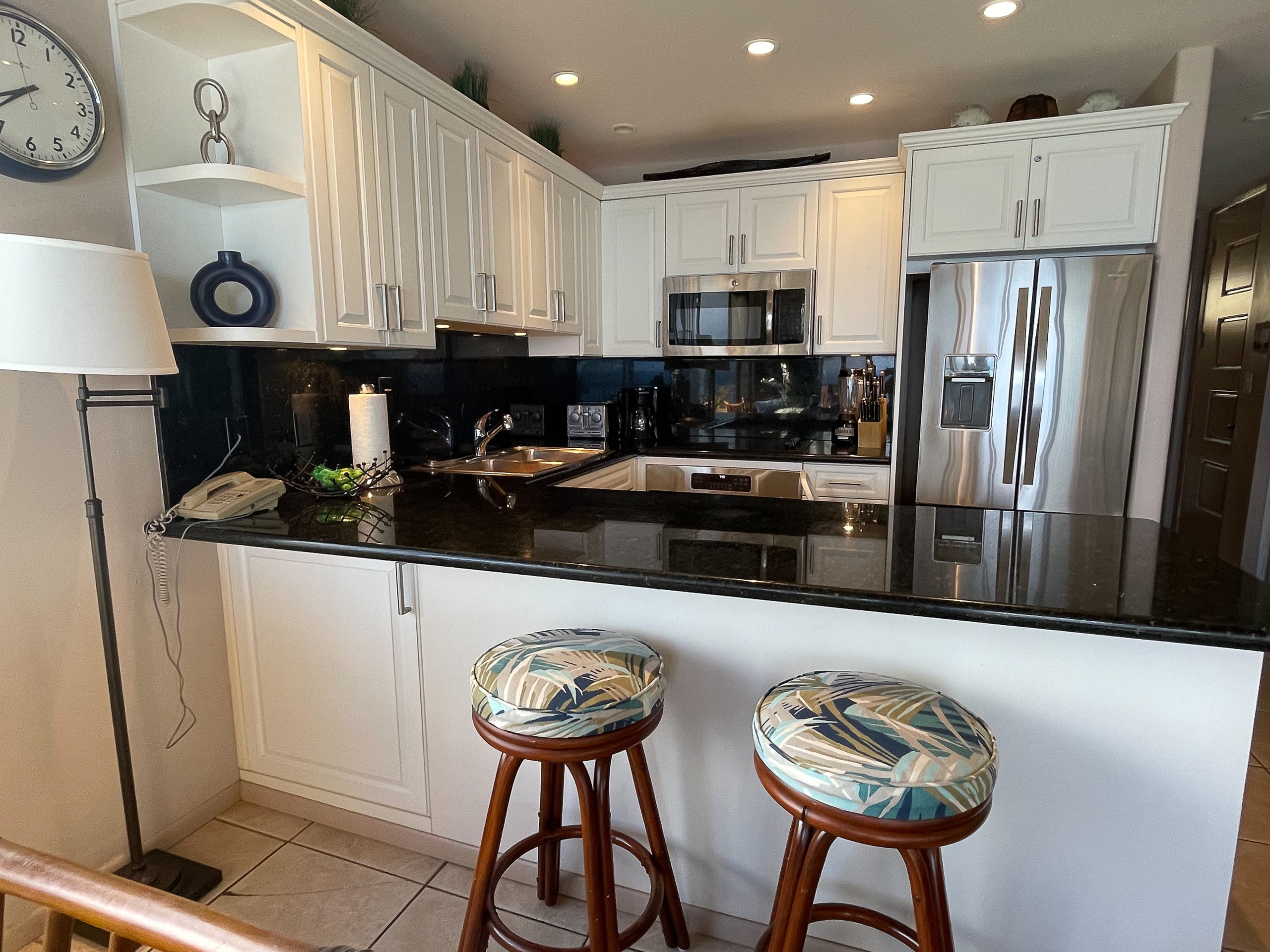 Condo in Lahaina · ★4.79 · 2 bedrooms · 5 beds · 2 baths - Image 6