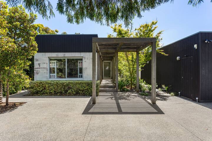 Coast to Coast gallery image 5