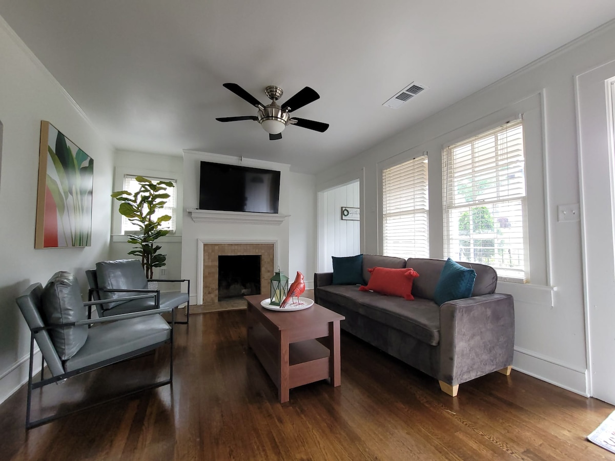 Successful Airbnb property: Exquisite 4-Bedroom Home — Sleeps 11 in Home Park