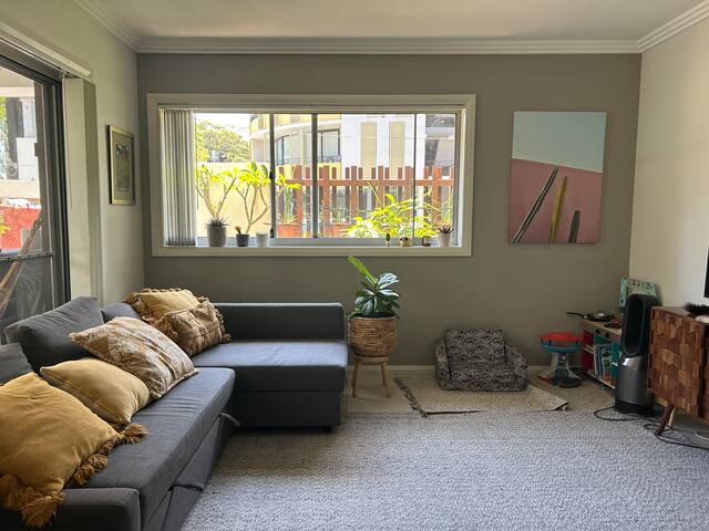 Family Home, near beach and city gallery image 3