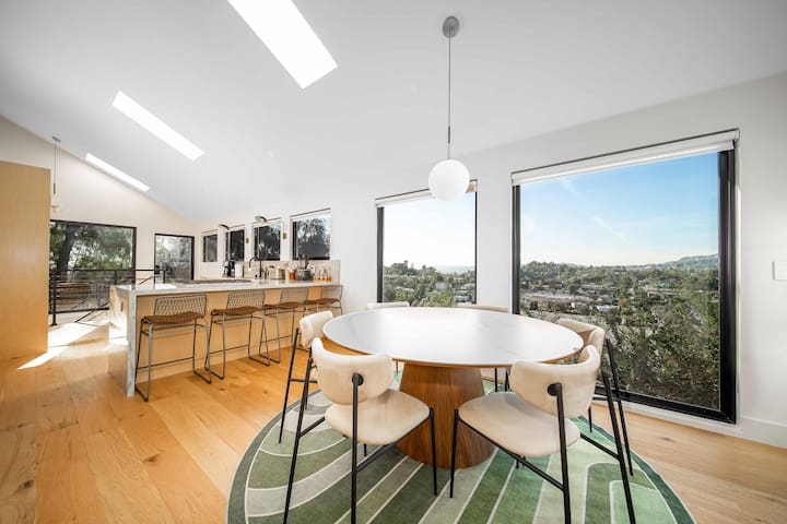 Skyline Serenity: Lux Hilltop Retreat Sauna + Spa