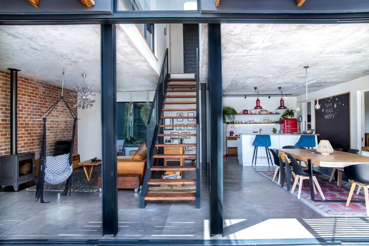 Green Hideaway gallery image 3