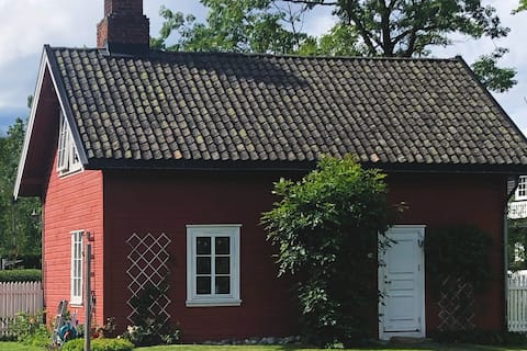 Lovely 2-Floor Farm Guest House!