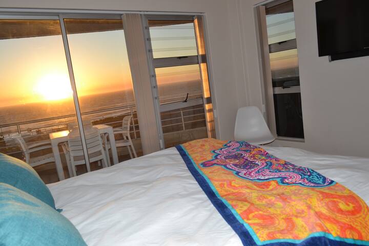 KiteView @The Bay – iconic views gallery image 4