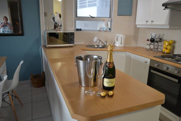 KiteView @The Bay – iconic views gallery image 3