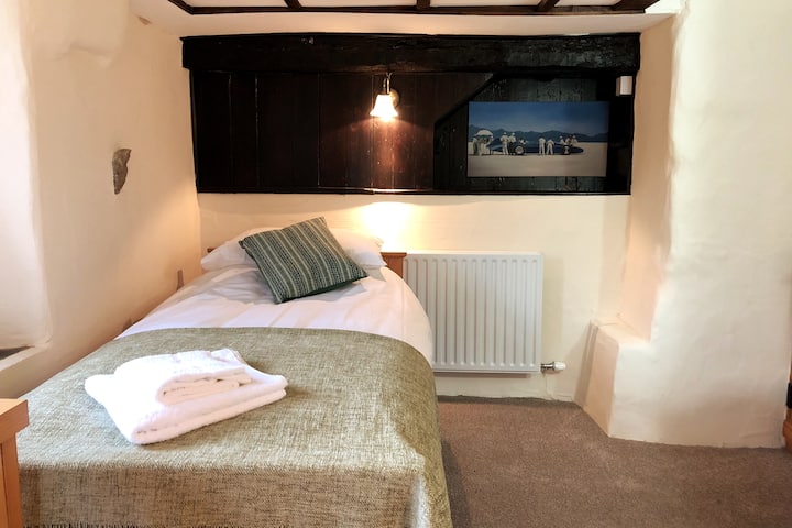 Library twin bedded room on the ground floor