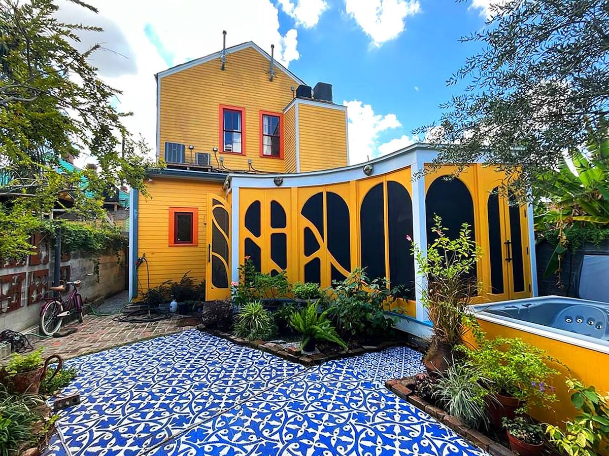 Stunning Ex-Victorian Church-Ballroom/Patio/Hottub - Houses for