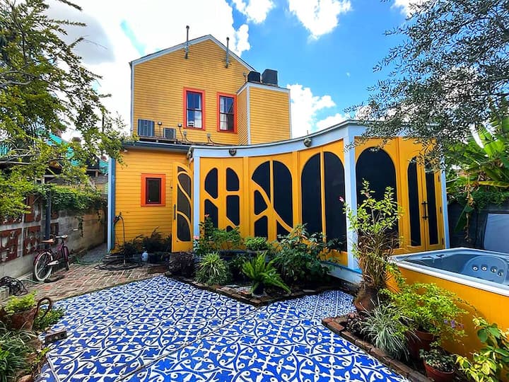 Stunning Ex-Victorian Church-Ballroom/Patio/Hottub - Houses for