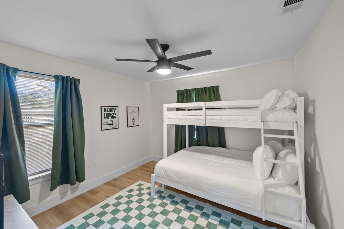 Ორსართულიანი საძინებელი