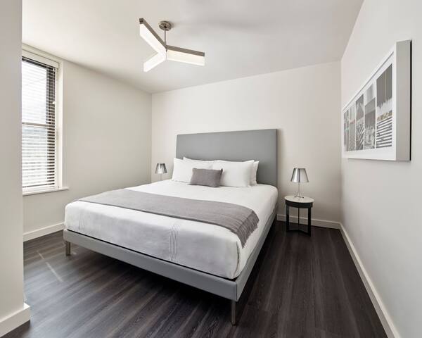 AKA Times Square – Two Bedroom Platinum Suite gallery image 3