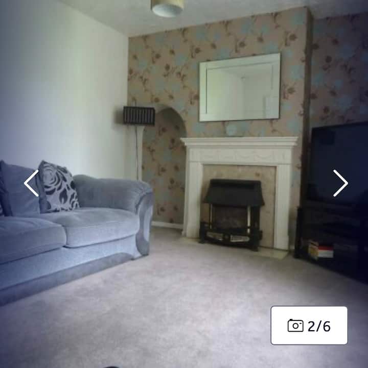 3 Bed Semi, Great Location! - Halifax