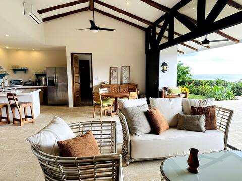 4 min. walk to the beach, ocean view, serene