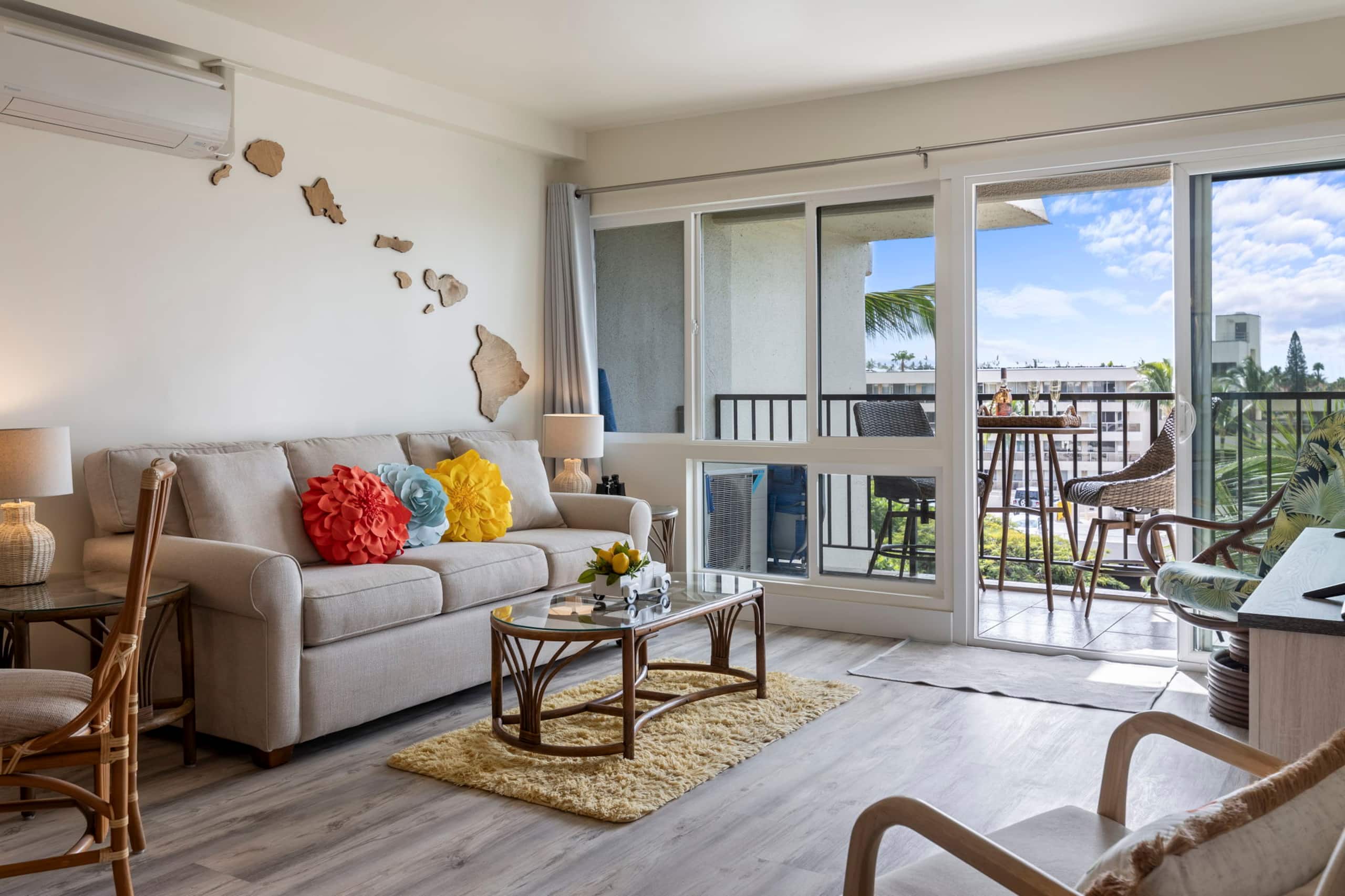 Condo in Kihei · ★4.98 · 1 bedroom · 2 beds · 1 private bath - Image 2