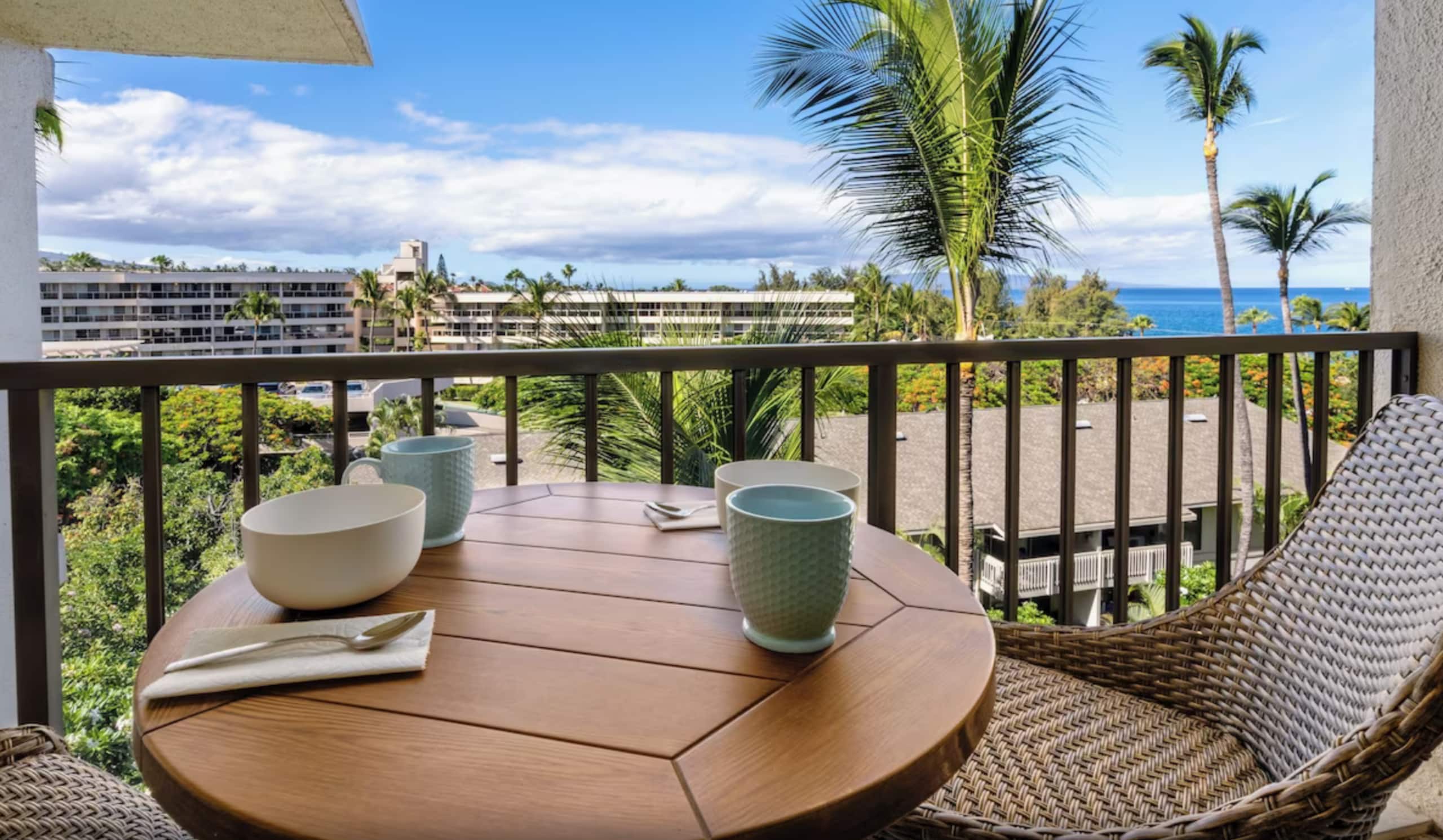 Condo in Kihei · ★4.98 · 1 bedroom · 2 beds · 1 private bath - Image 25