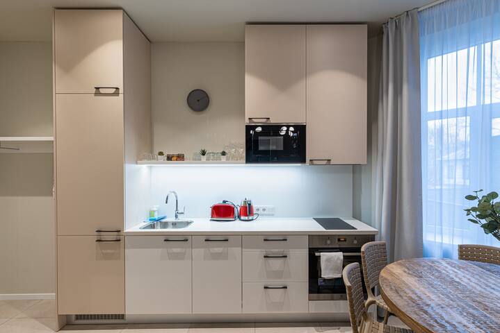 G⓸ Gertruda | by Dandelion Apartments & Suites gallery image 3