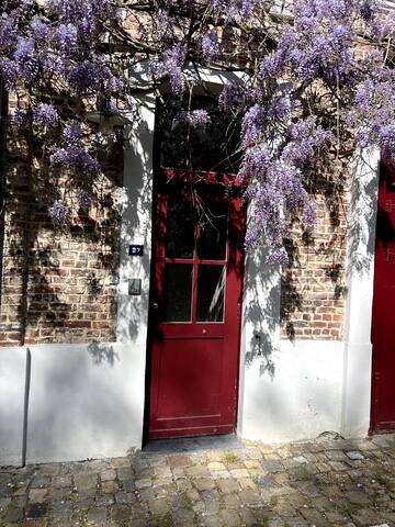 Charmante maison dans un coin de verdure gallery image 3