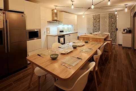 Family house (135m²) -Disneyland- 11 people