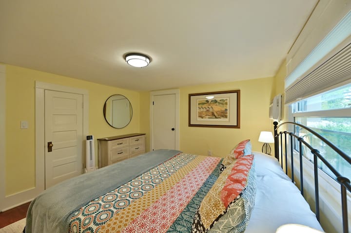 Upstairs Bedroom 3