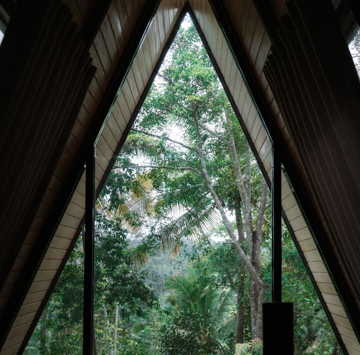 A-frame Jungle Hut W/ Volcano Views+tub – Ubud - Bali