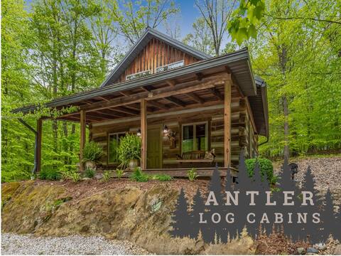 Romantic Lake Cabin Hot Tub Wi-Fi - Angler's