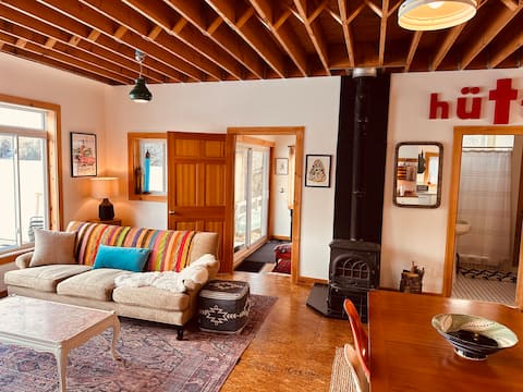 Dreamy VT waterfront  cabin