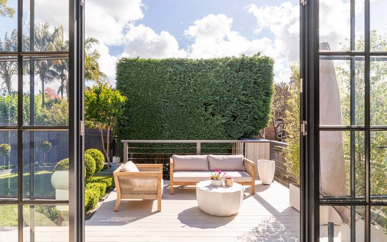 Ivy Mosman gallery image 3