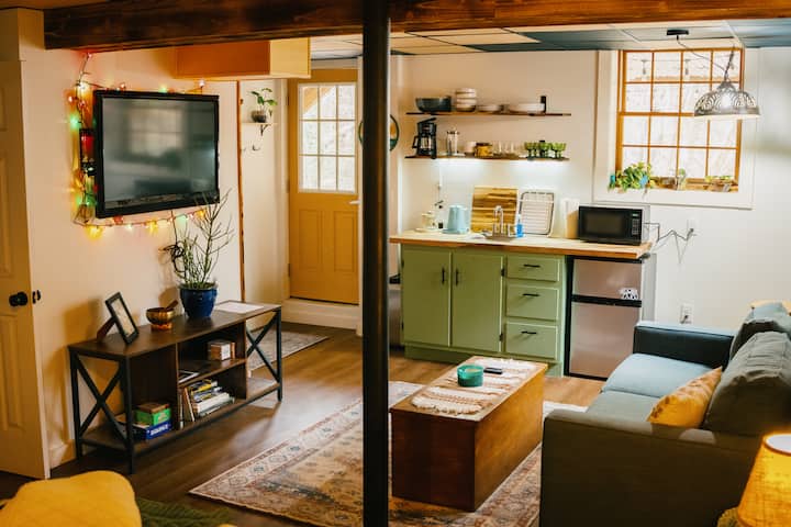 Cozy Garden Studio Apt In West Asheville - 阿什維爾