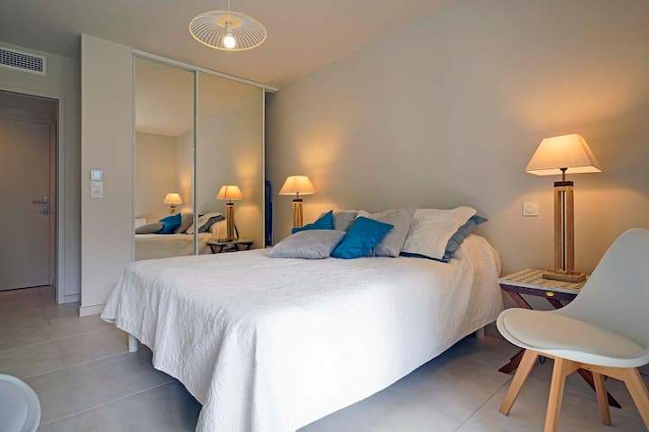 Superbe Appartement Classé 4* -Piscine Et Garage - Saint-Raphaël
