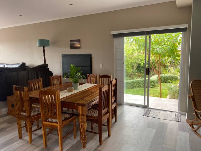 Family-Friendly Comfort with a View gallery image 4