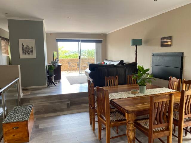 Family-Friendly Comfort with a View gallery image 3