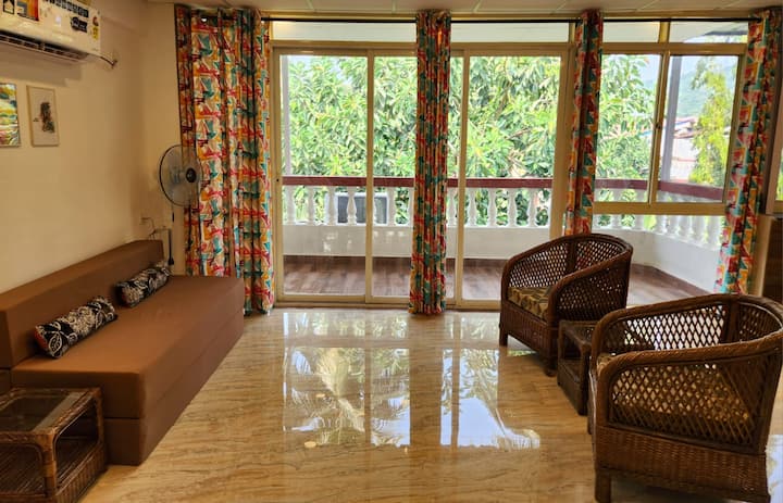 लिविंग रूम