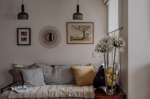 Successful Airbnb property: Serene City Hideaway with luxurious Spa Bath in Launceston