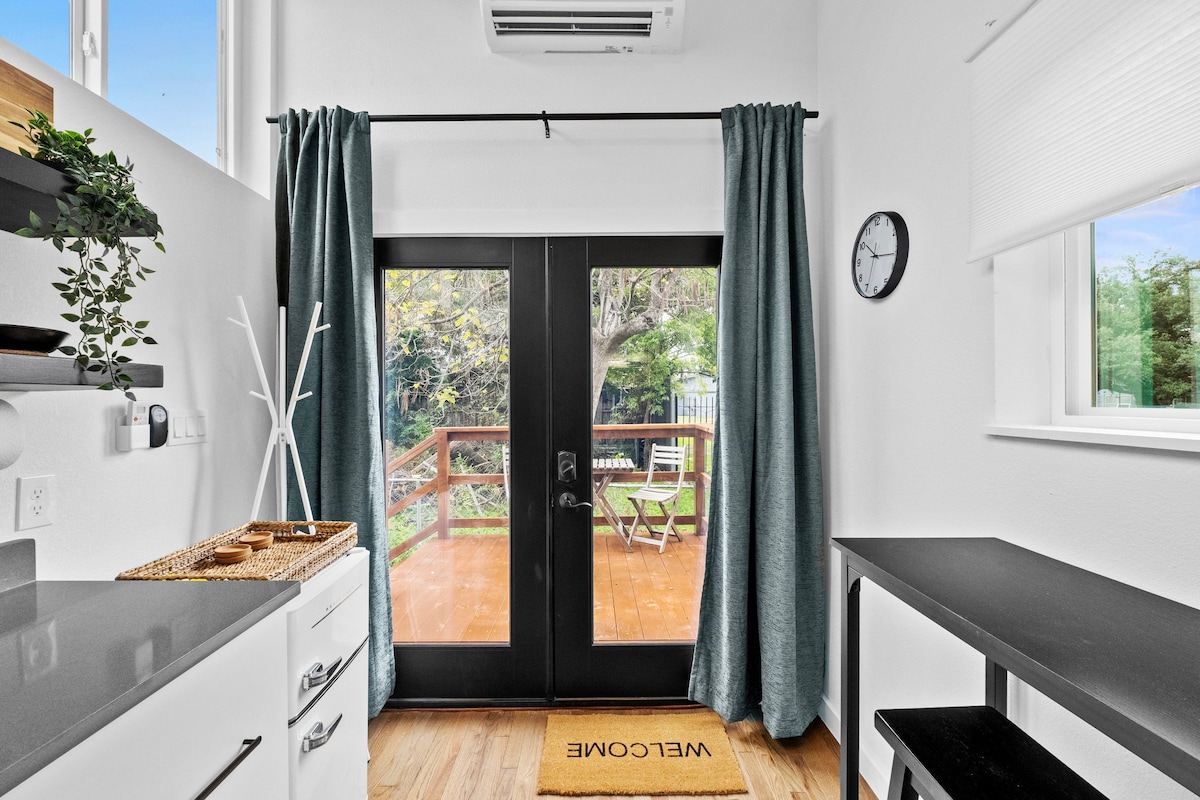 Minimalist Design Tiny Gem w/ Deck in A+ Location!