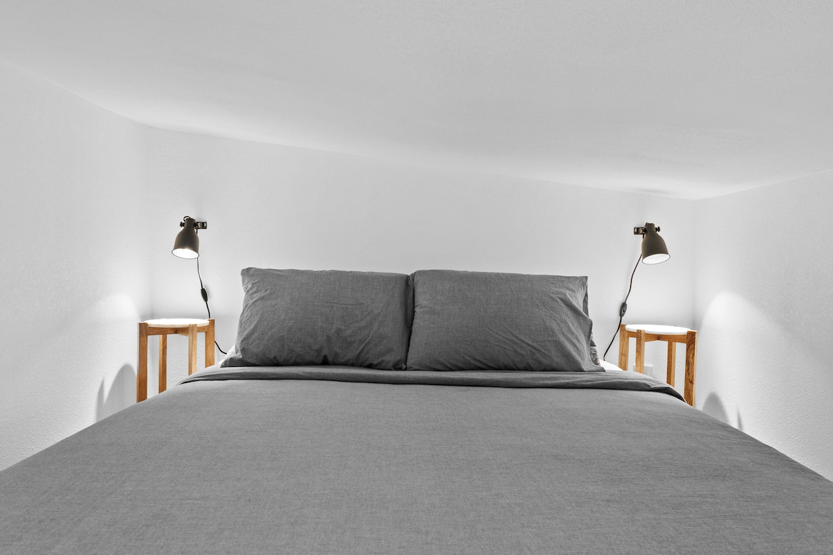 Minimalist Design Tiny Gem w/ Deck in A+ Location!