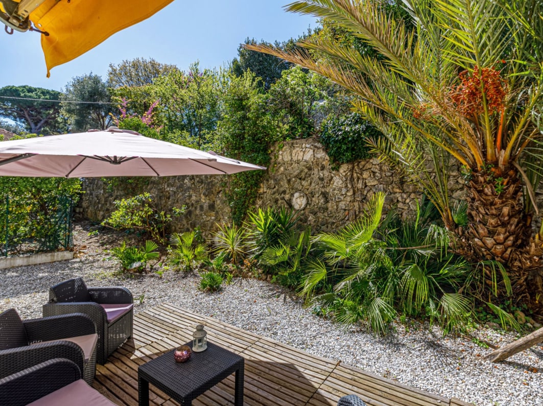 Berlioz Garden - Jardin,Free Parking,AC,Wifi