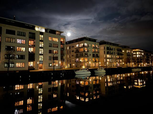 Modern apartment in city center