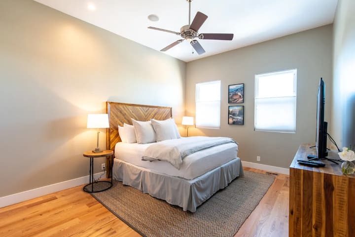 South House - главна спална соба