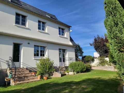 Charming Family House 2-10 guests