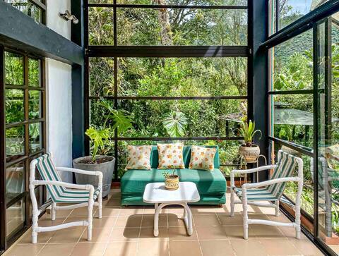 Tranquil Retreat w/ Hot Springs - Amazon Vibes