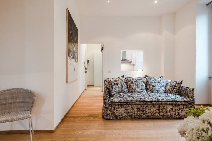 Nikis Suite Executive Navona – 1 bedroom apartment gallery image 4