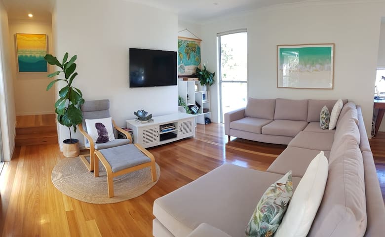 Family Luxury. Pool, Beach, Park & Playground.