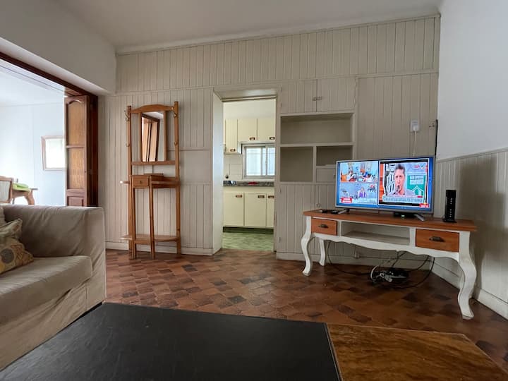 Comoda Casa En B. Universitario - Bahía Blanca