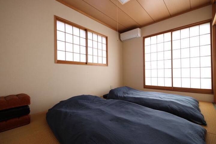 2nd floor bedroom (Japanese style room)