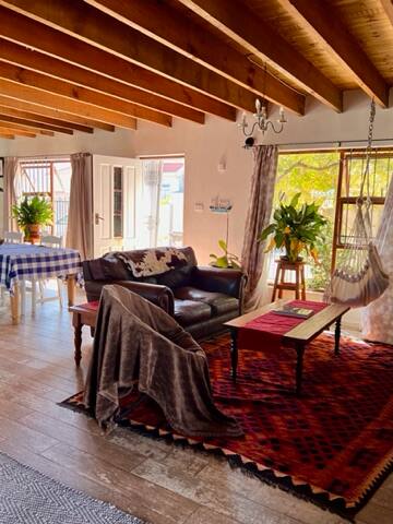 Charming 3-bedroom gallery image 4