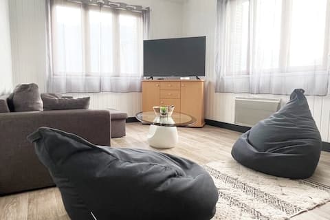 Apartment between slopes and lakes