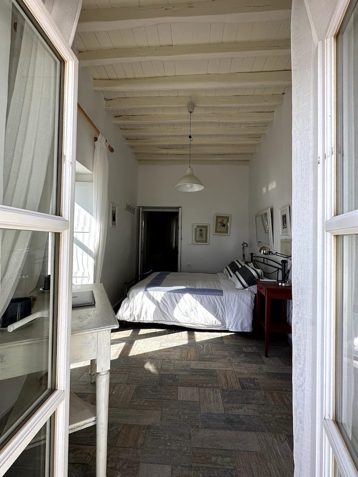 საძინებელი 1