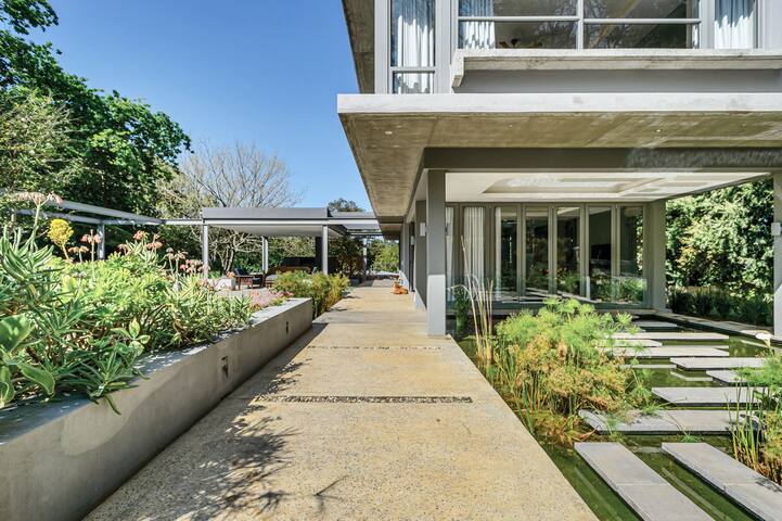 Bordeaux Place gallery image 4