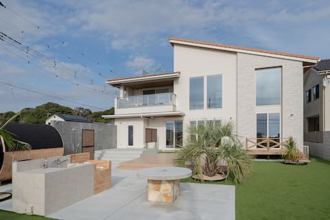 Barrel sauna & BBQ/350 sqm spacious dog run! /Entire building/Maximum 10 guests